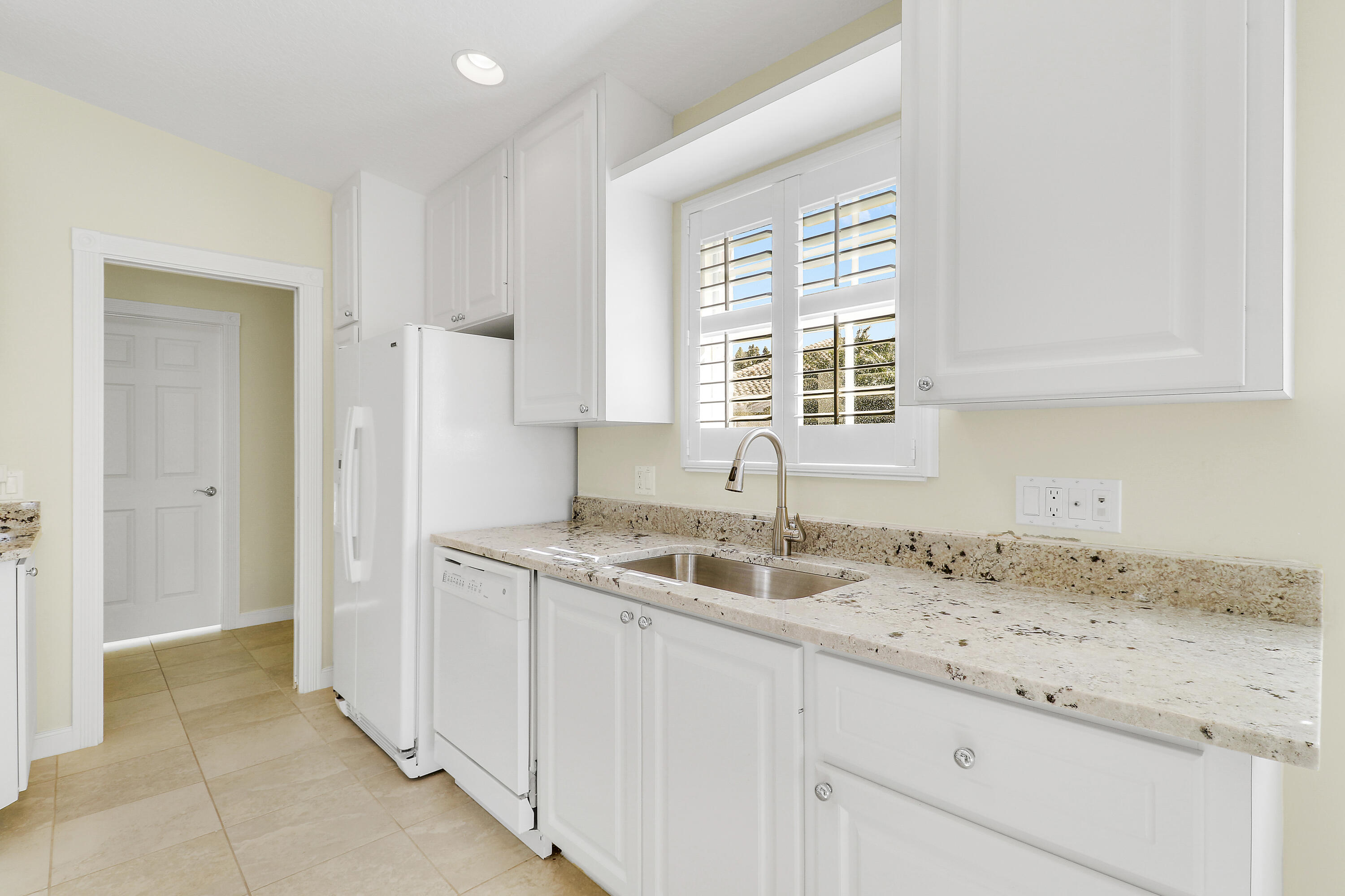 The Lakes at Tradition - Residential