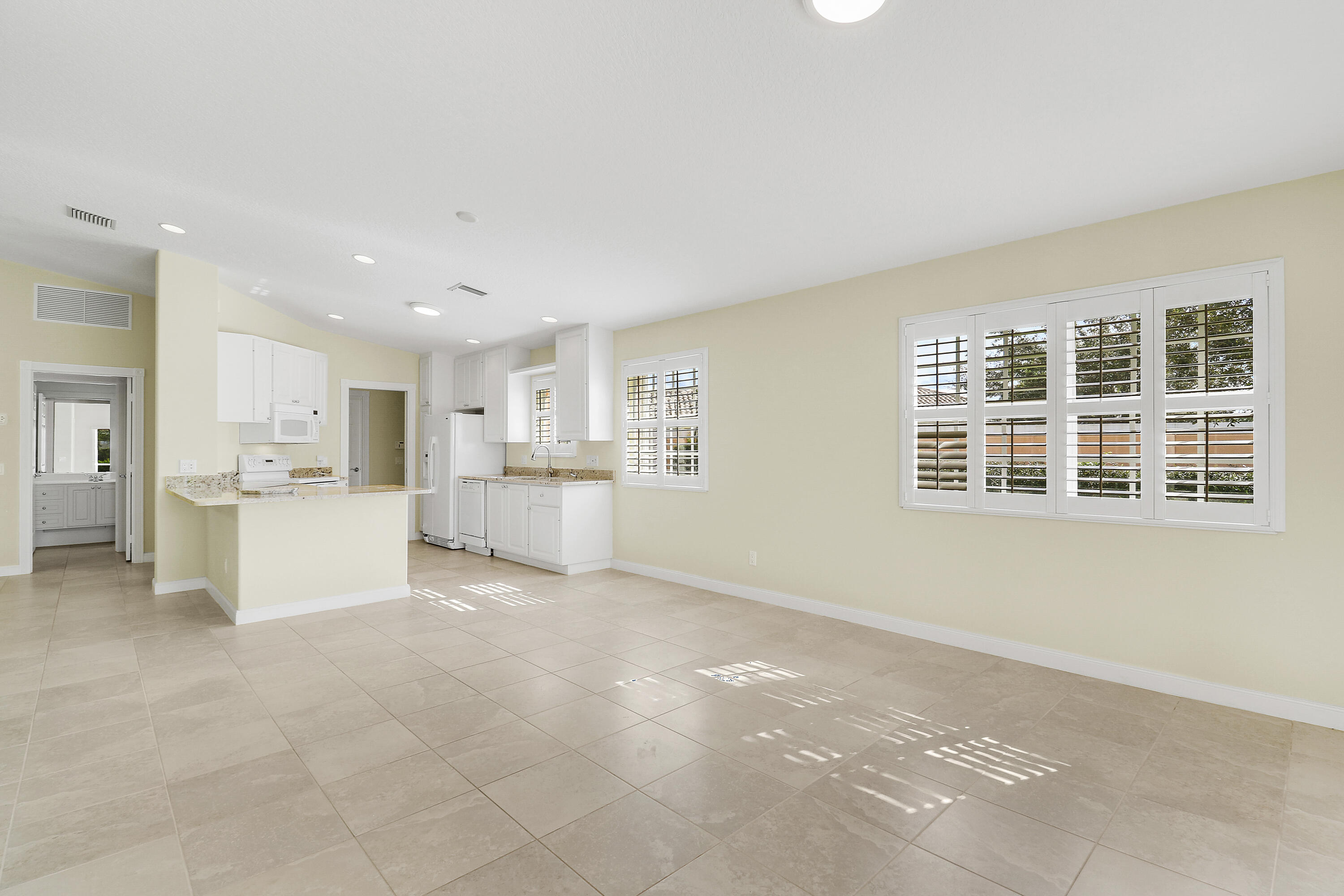 The Lakes at Tradition - Residential