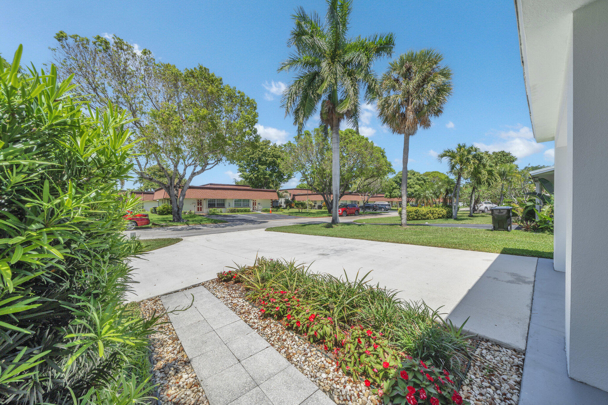 RANDALL MANOR - Residential