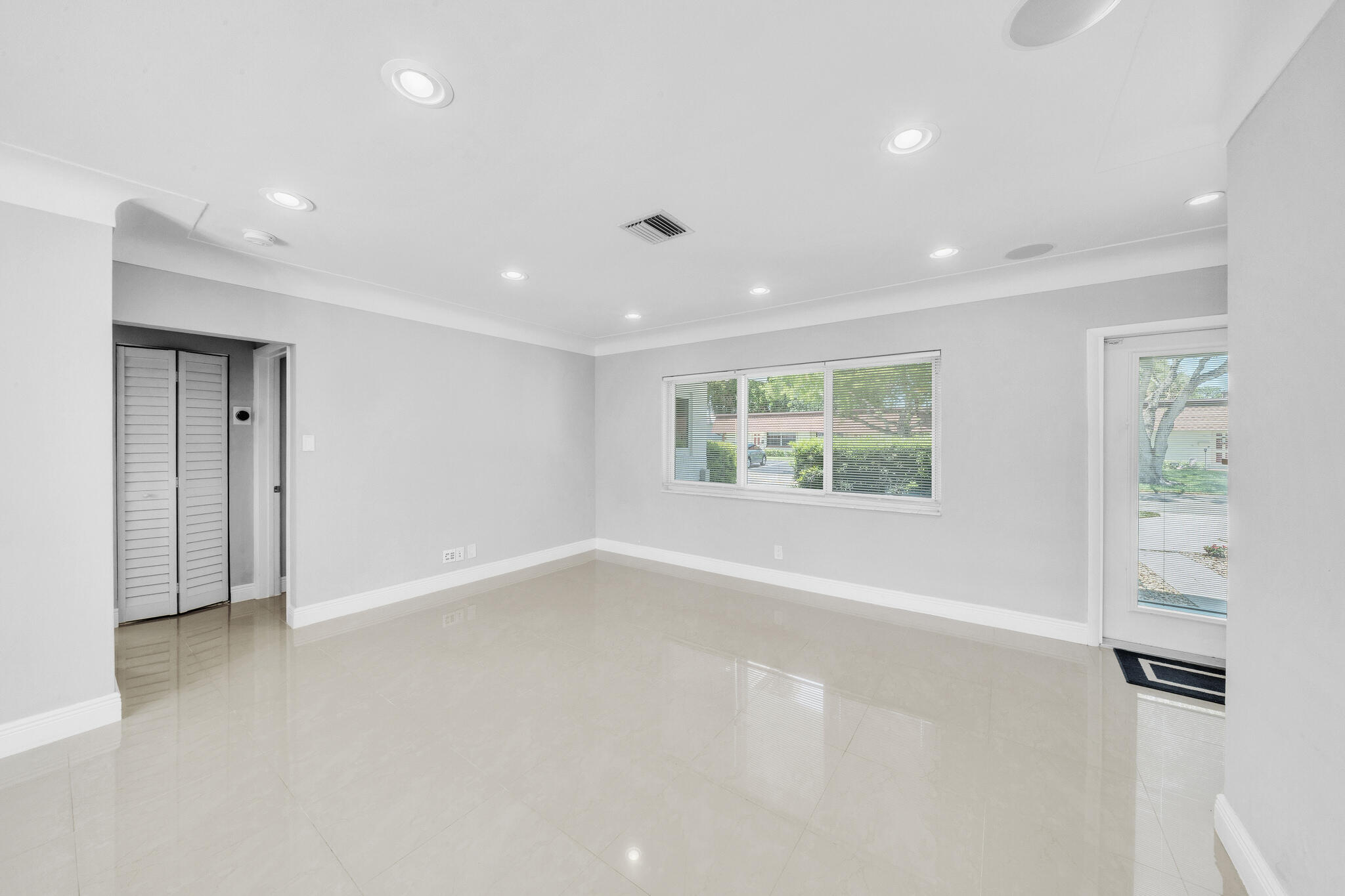 RANDALL MANOR - Residential