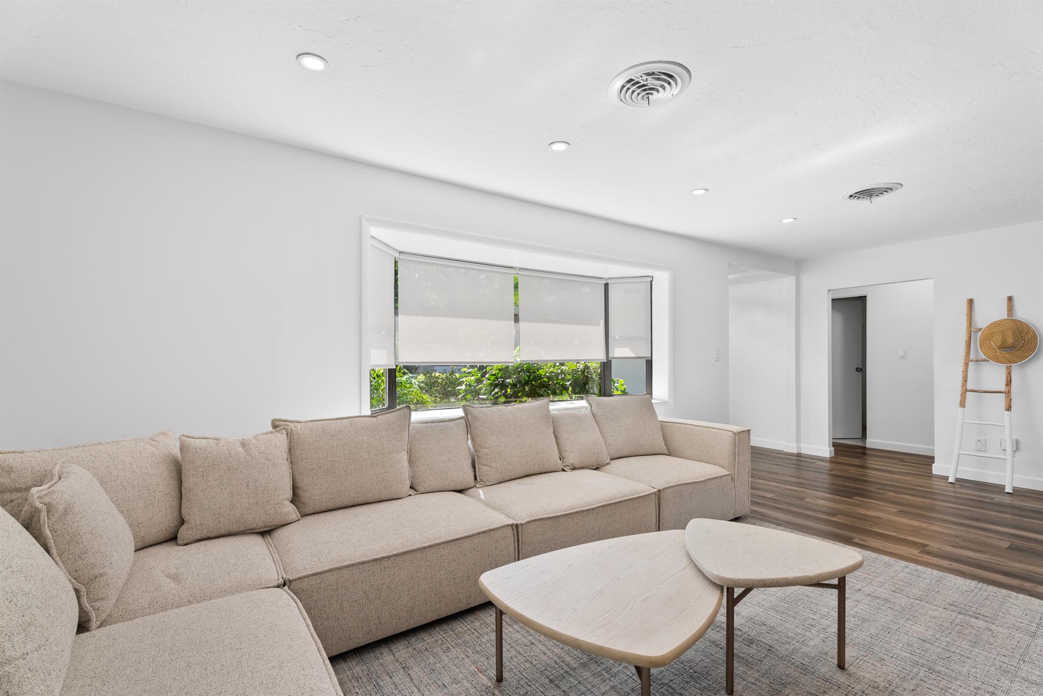 LIGHTHOUSE POINT - Residential Lease