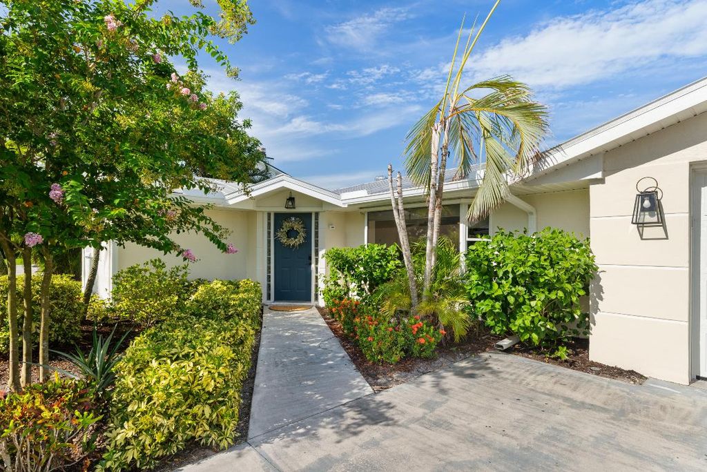 Photo of 1229 SW Dyer Point Road, Palm City, FL 34990 (MLS # R11124284)