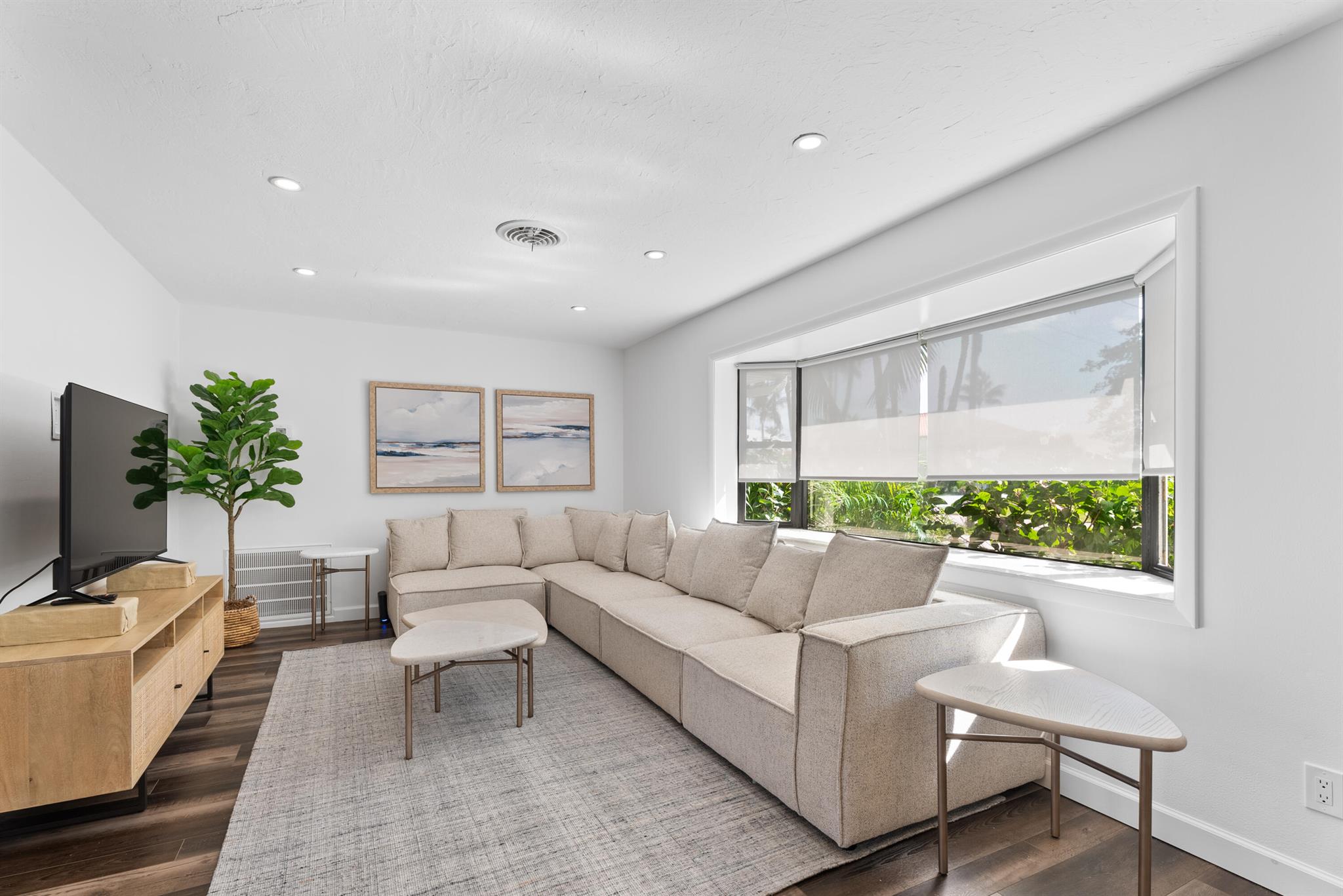 LIGHTHOUSE POINT - Residential Lease