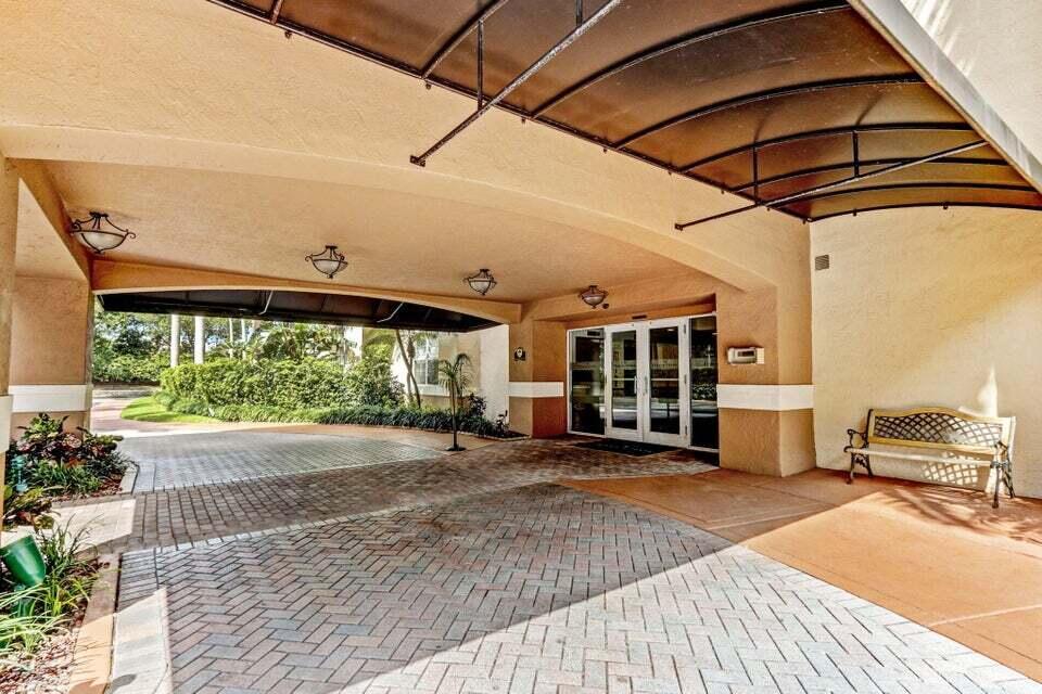 FLAGLER POINTE CONDO - Residential