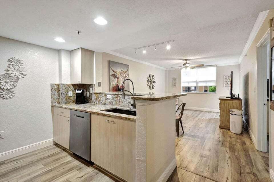 FLAGLER POINTE CONDO - Residential