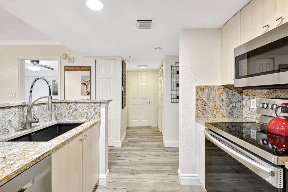 FLAGLER POINTE CONDO - Residential
