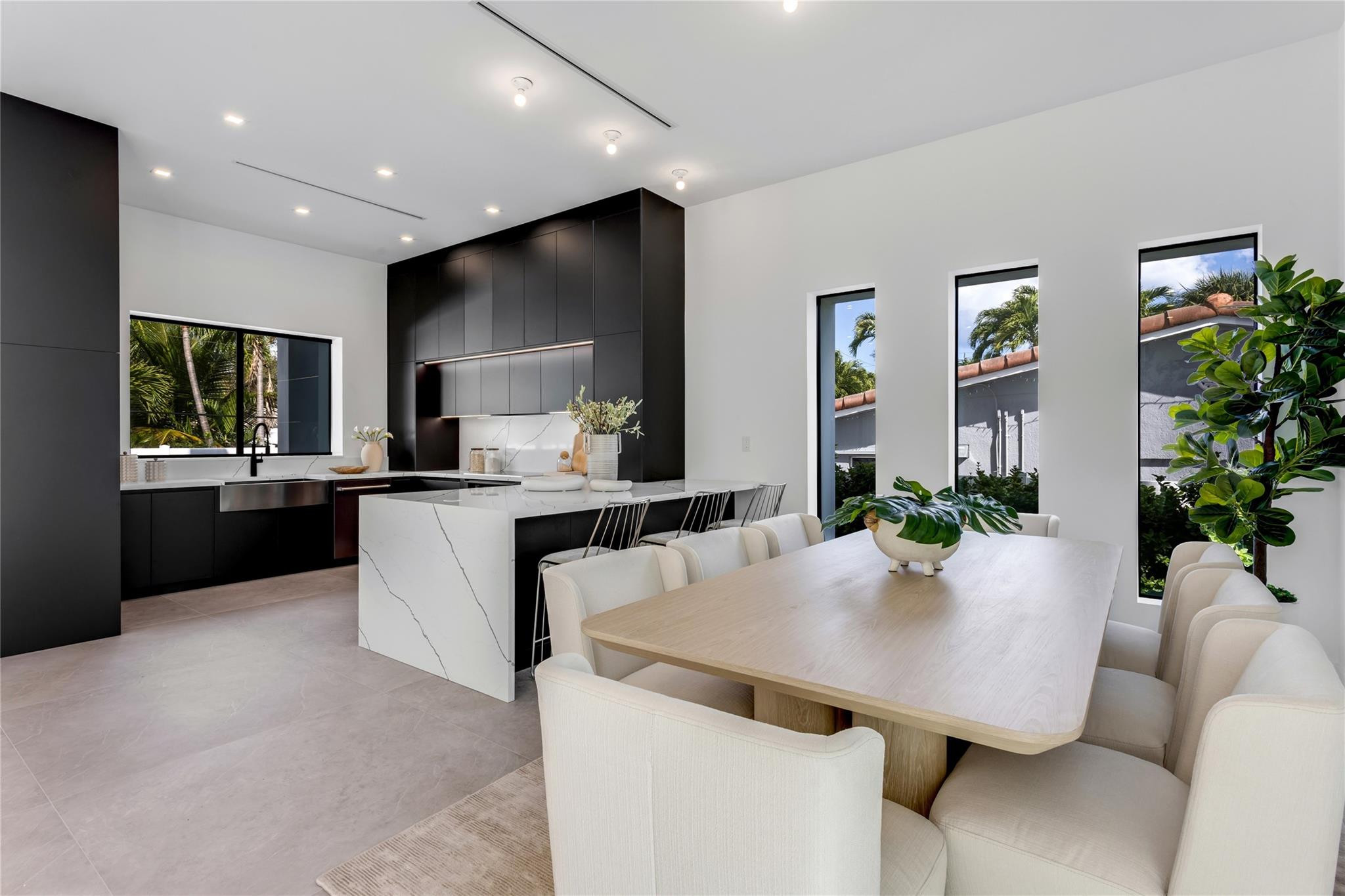 HILLSBORO SHORES SEC - Residential