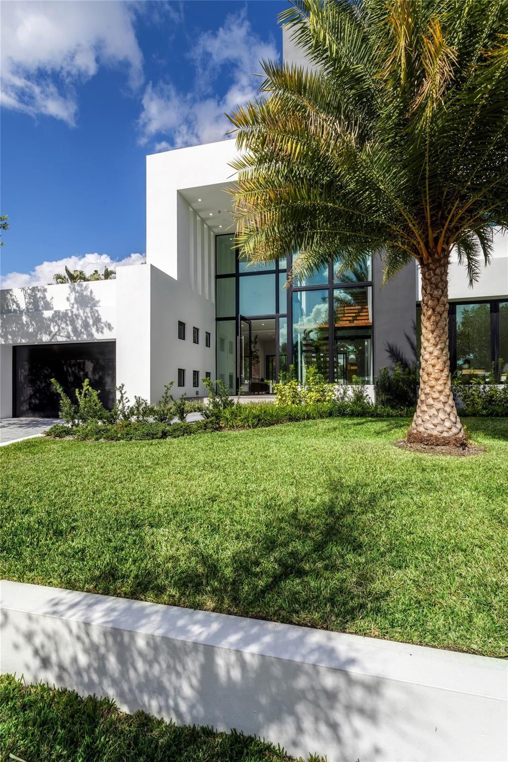 Photo of 3205 Leigh Road, Pompano Beach, FL 33062 (MLS # F10544803)