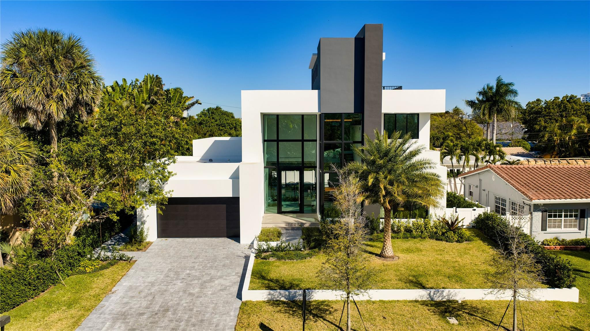 HILLSBORO SHORES SEC - Residential