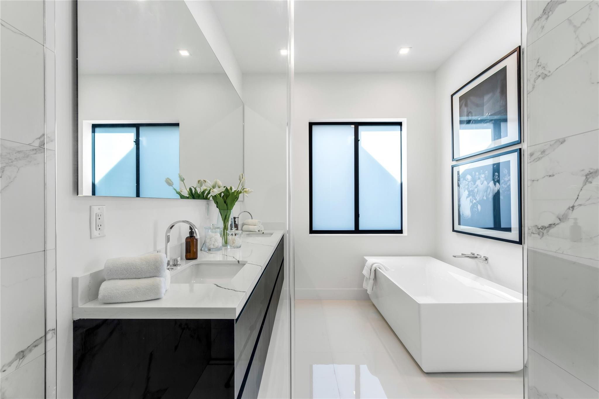 HILLSBORO SHORES SEC - Residential