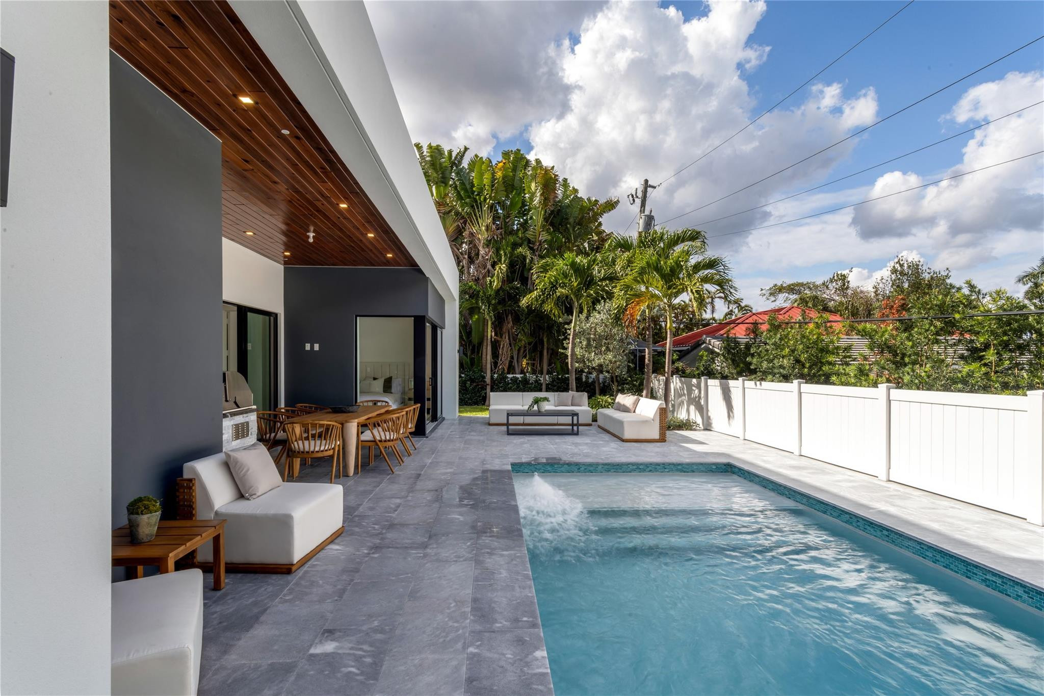 HILLSBORO SHORES SEC - Residential