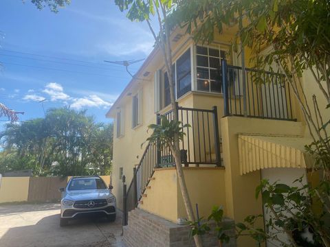 A home in Lake Worth Beach