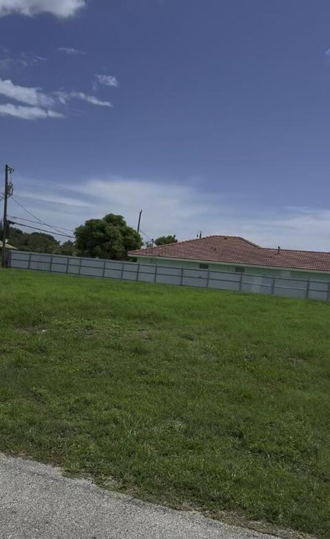 2620 Donald Road Palm Springs FL 33406