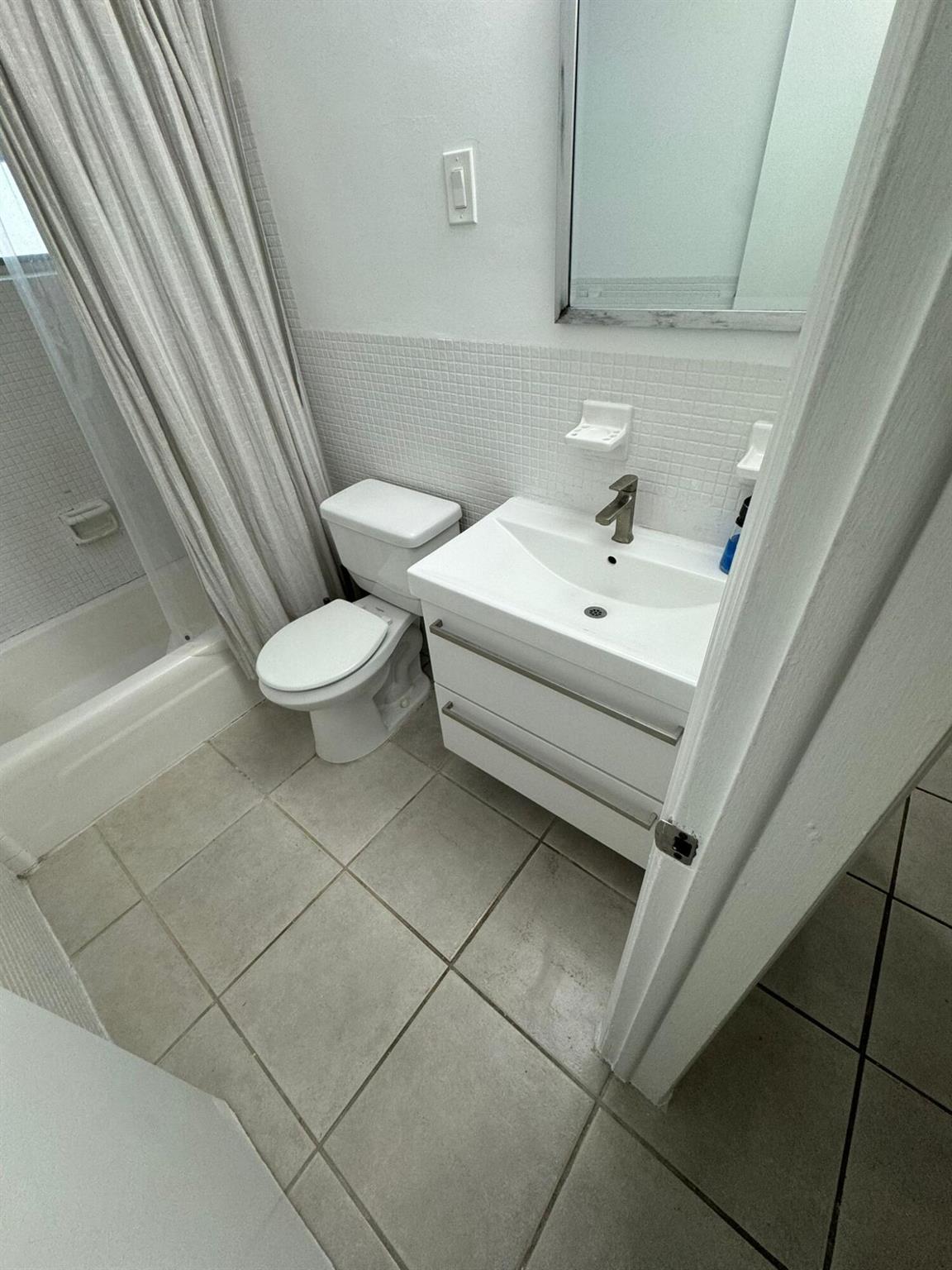 Hallandale Park - Residential Lease