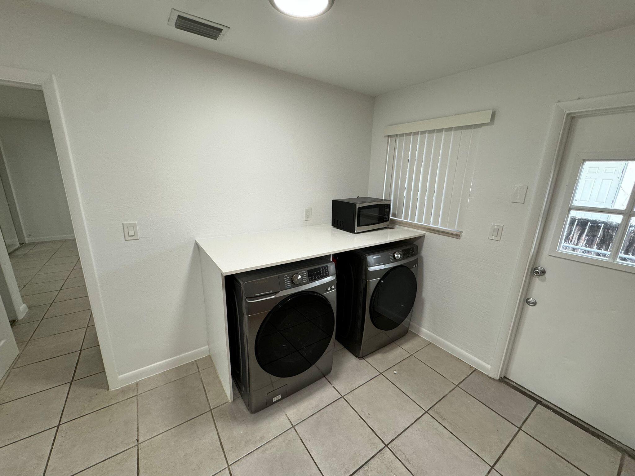 Hallandale Park - Residential Lease