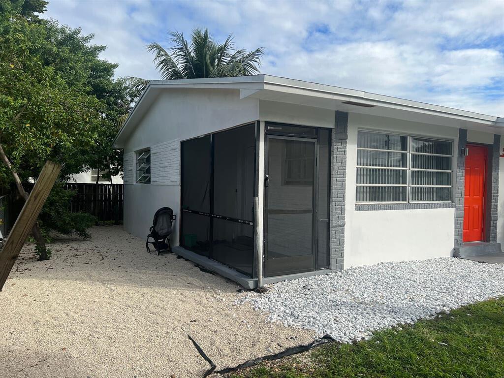 Hallandale Park - Residential Lease