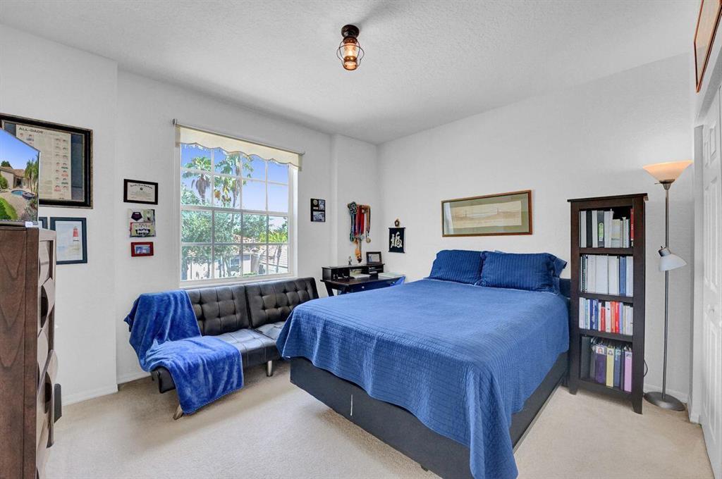 ANDROS ISLE - Residential