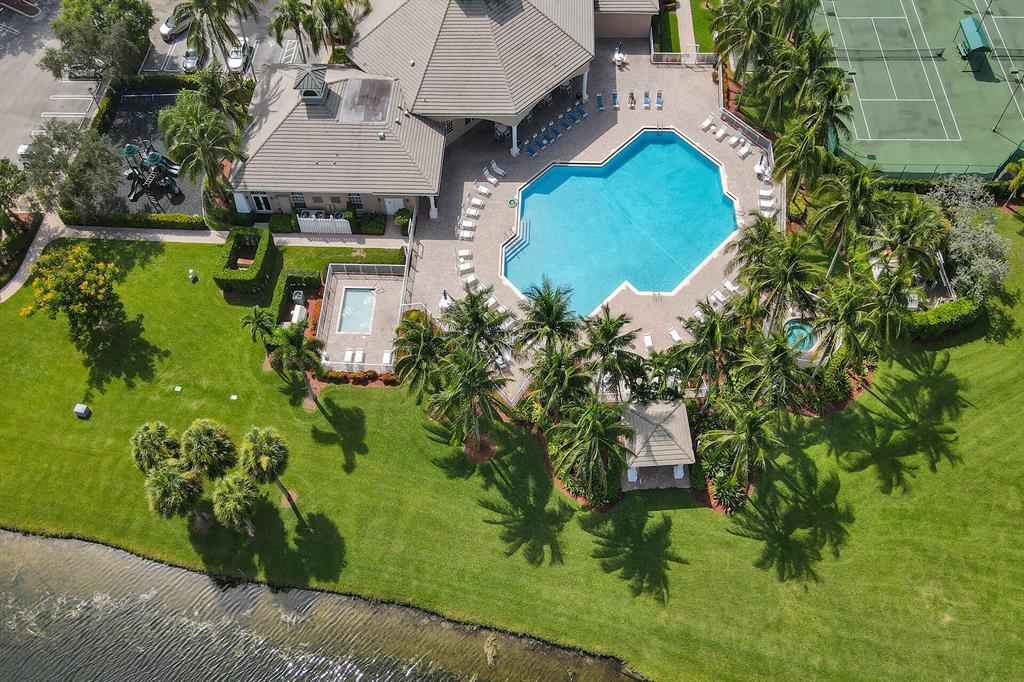 ANDROS ISLE - Residential