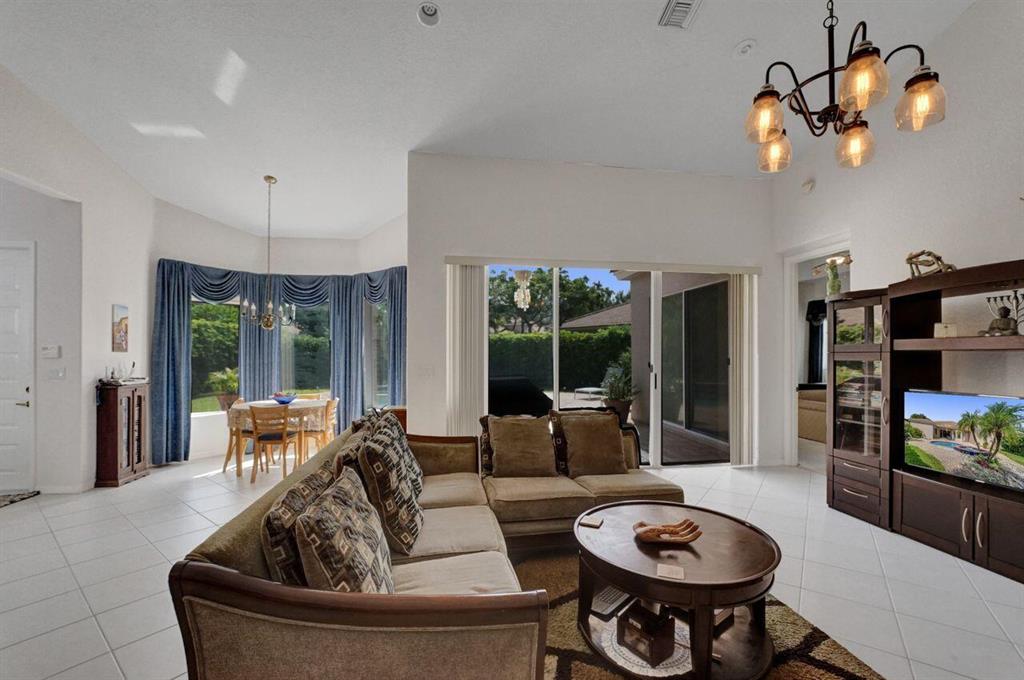 ANDROS ISLE - Residential