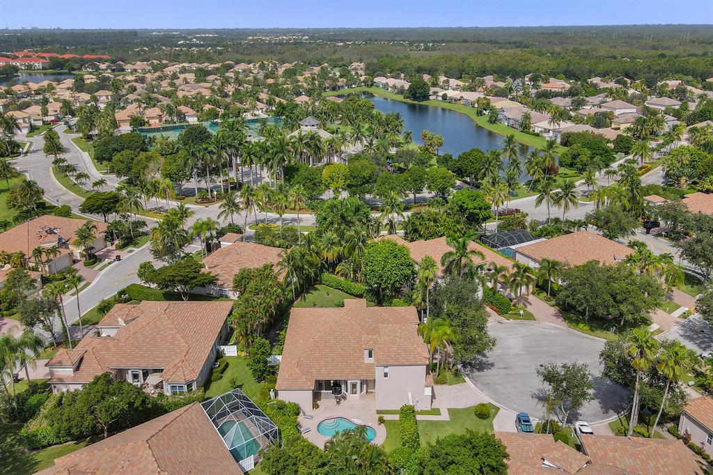 ANDROS ISLE - Residential