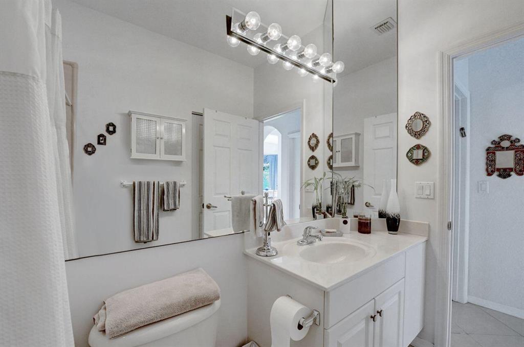 ANDROS ISLE - Residential