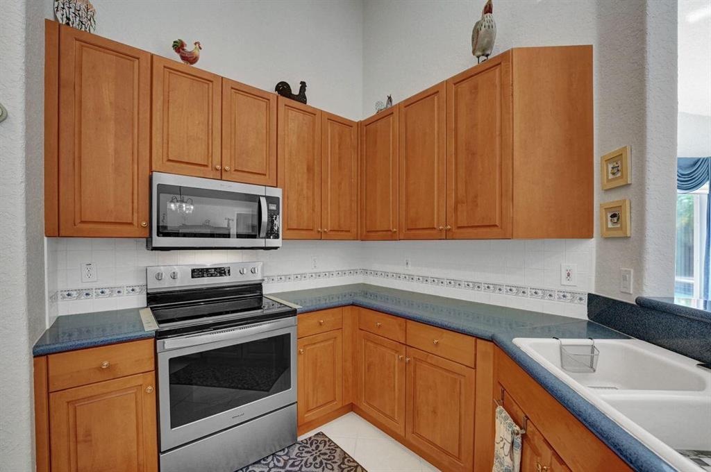 ANDROS ISLE - Residential