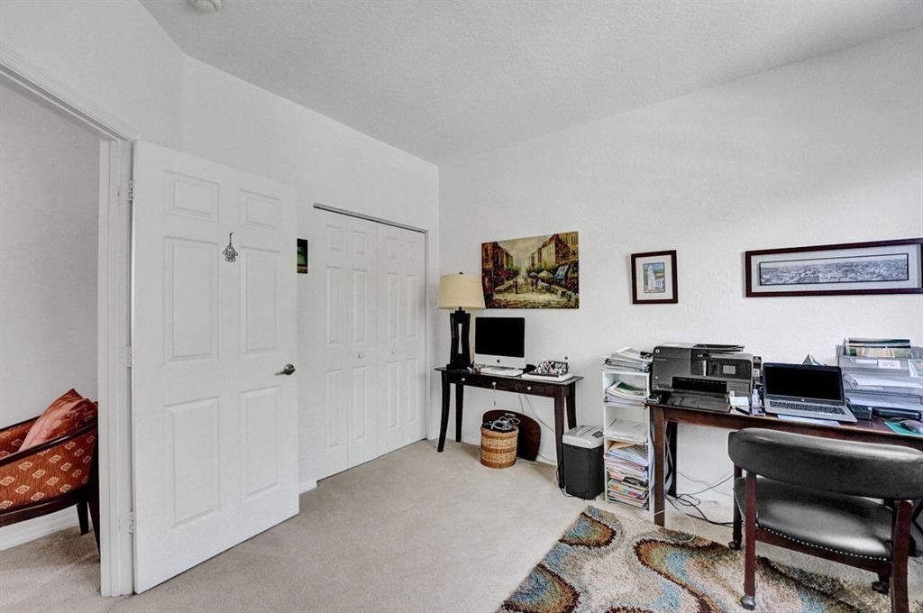 ANDROS ISLE - Residential