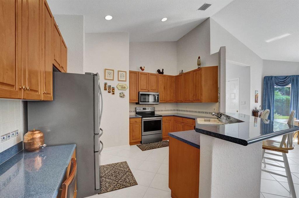 ANDROS ISLE - Residential