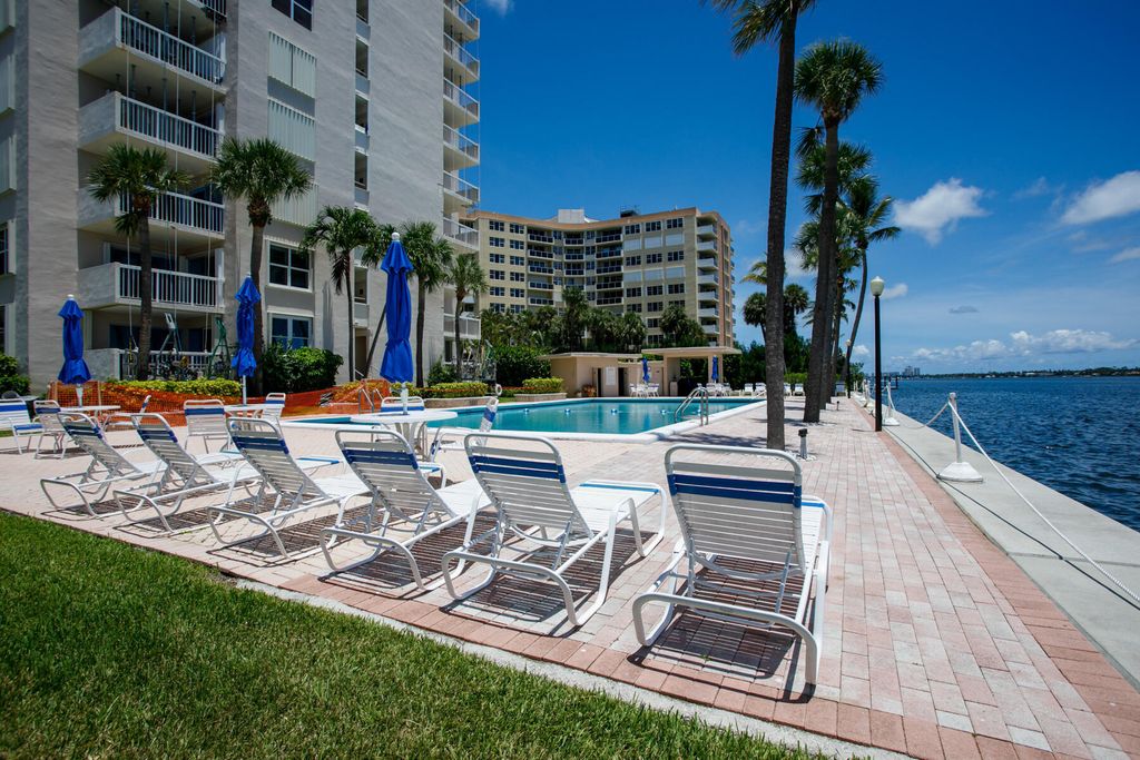 Photo of 2600 N Flagler Drive #911, West Palm Beach, FL 33407 (MLS # B26016669)