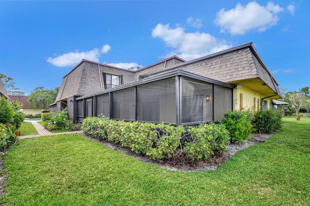 Photo of 4185 Turnberry Circle #903, Lake Worth, FL 33467 (MLS # R11103377)