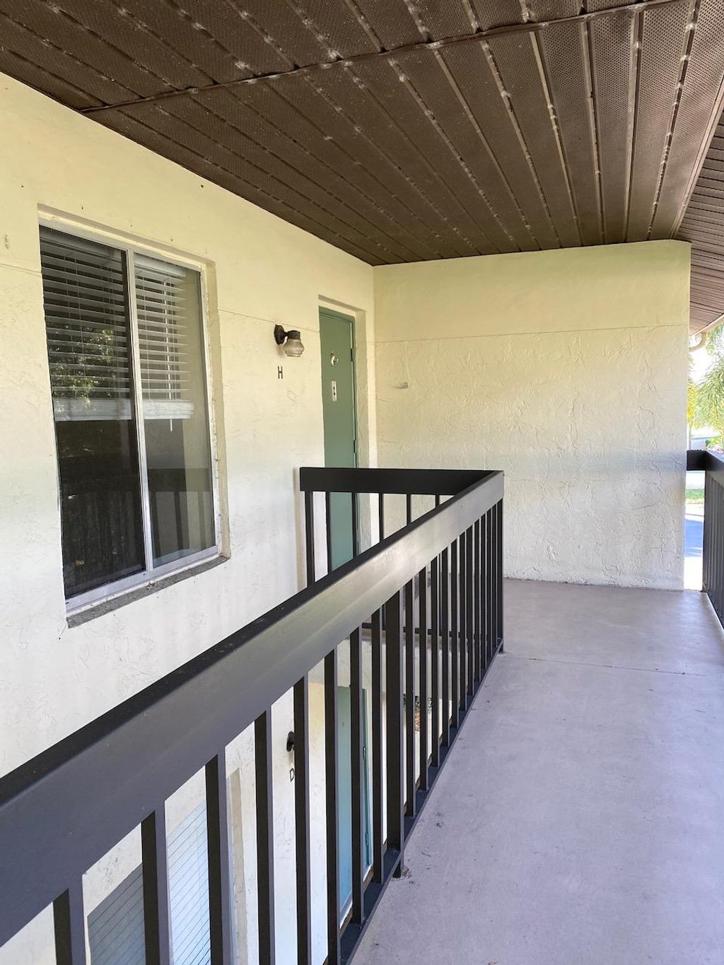 Photo of 6392 Chasewood H Drive #H, Jupiter, FL 33458 (MLS # R11034781)