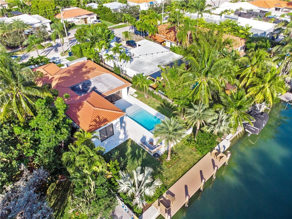 BISCAYNE POINT - Residential
