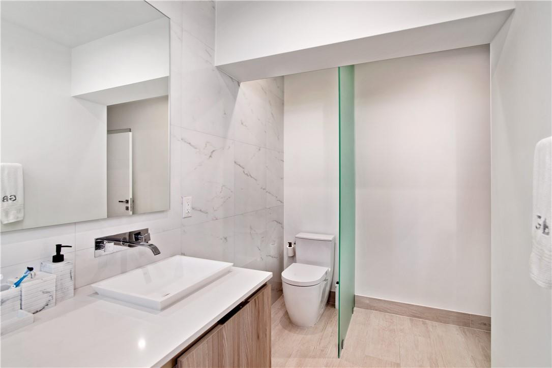 BISCAYNE POINT - Residential