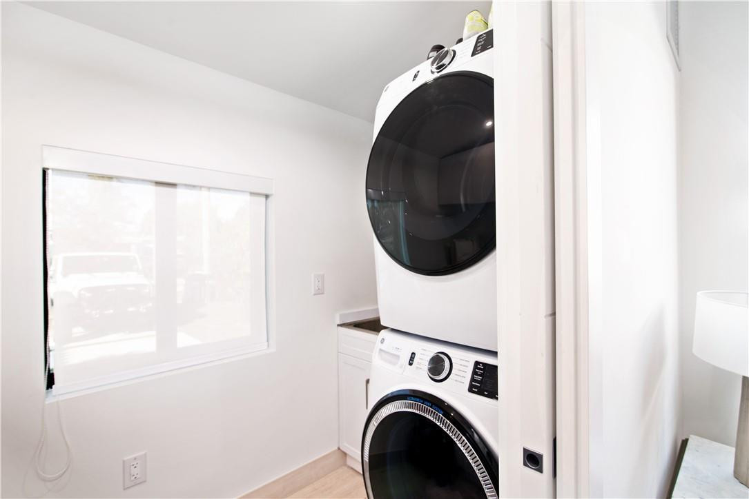 BISCAYNE POINT - Residential