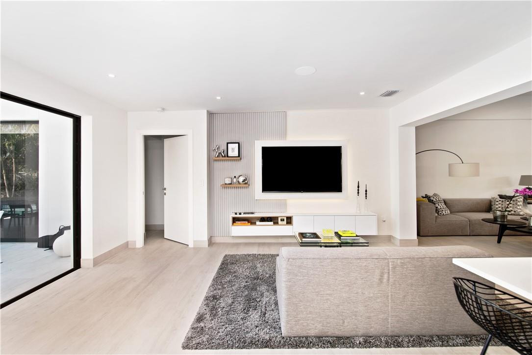 BISCAYNE POINT - Residential