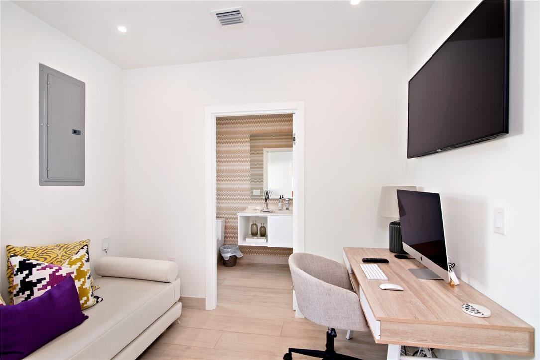 BISCAYNE POINT - Residential