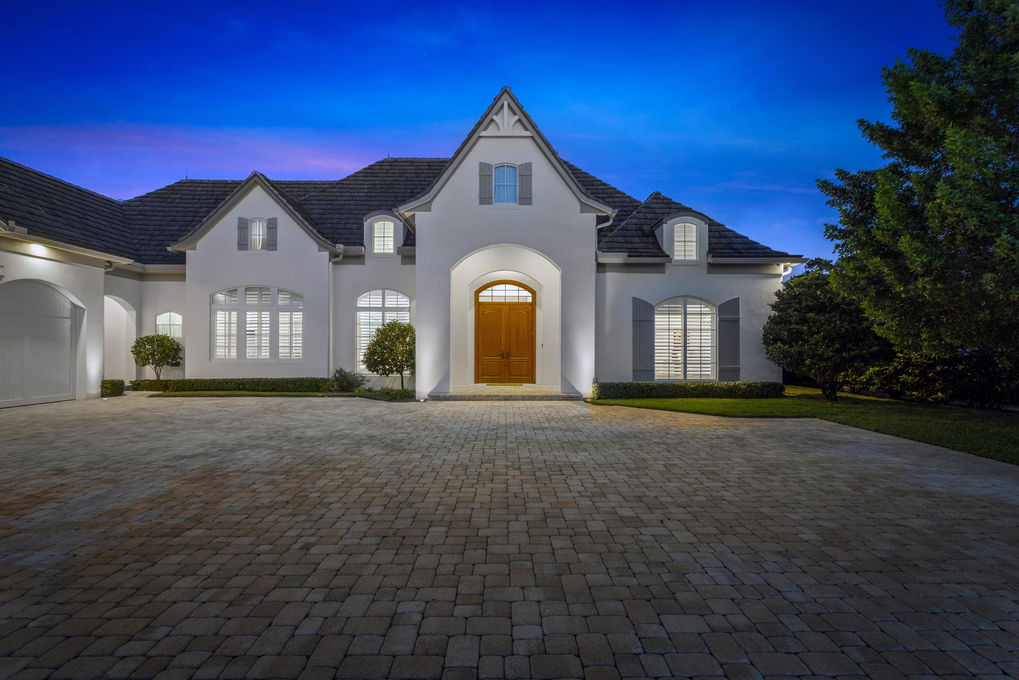 BREAKERS WEST 5 - Residential