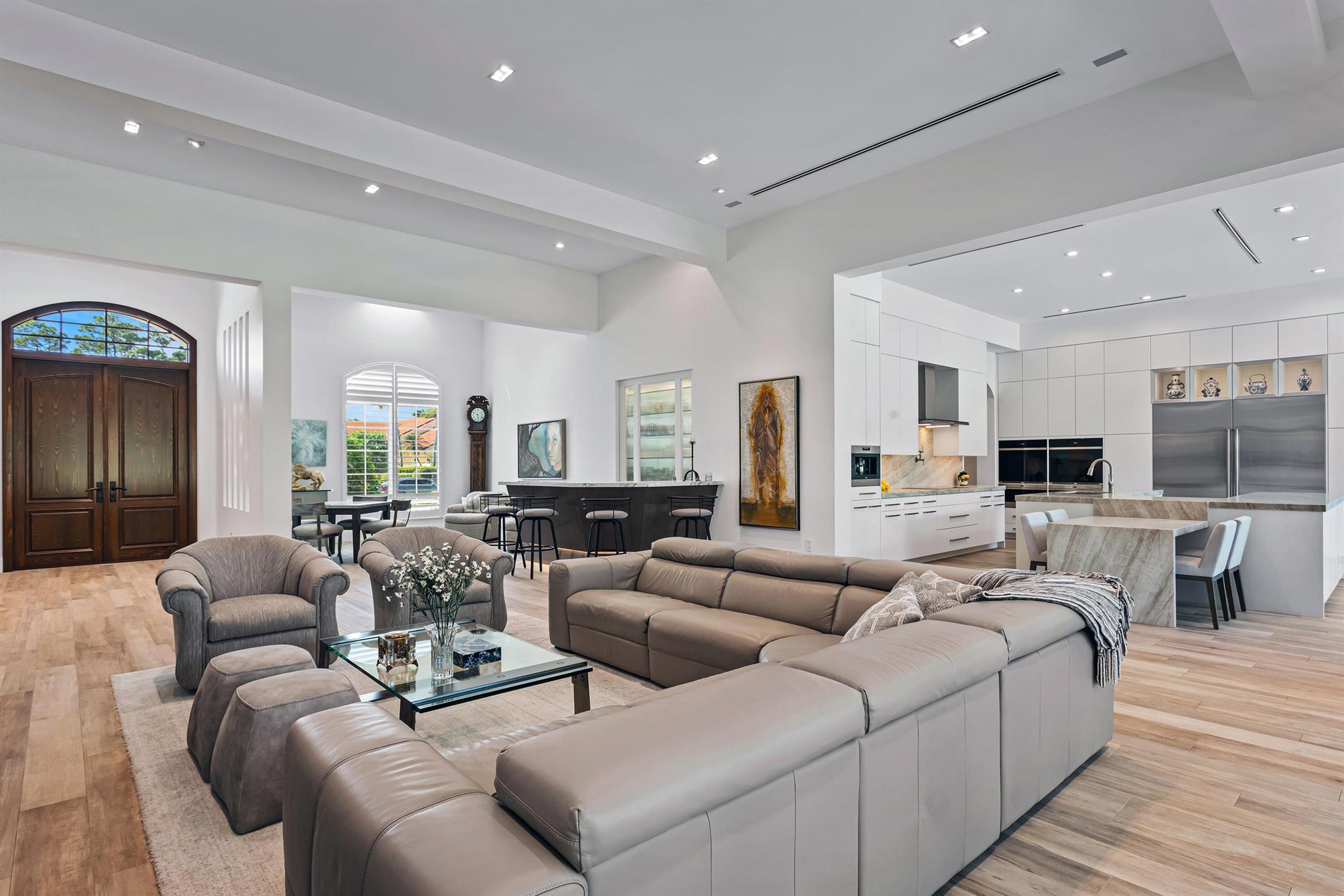 BREAKERS WEST 5 - Residential