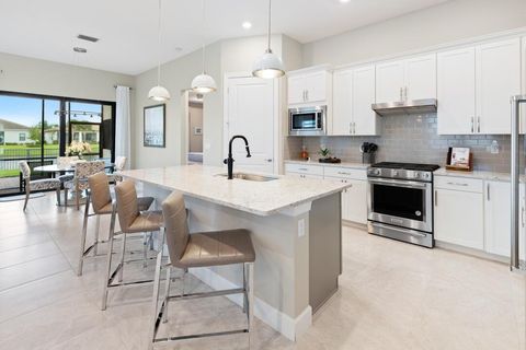 579 SE Villandry Way Port St Lucie FL 34984