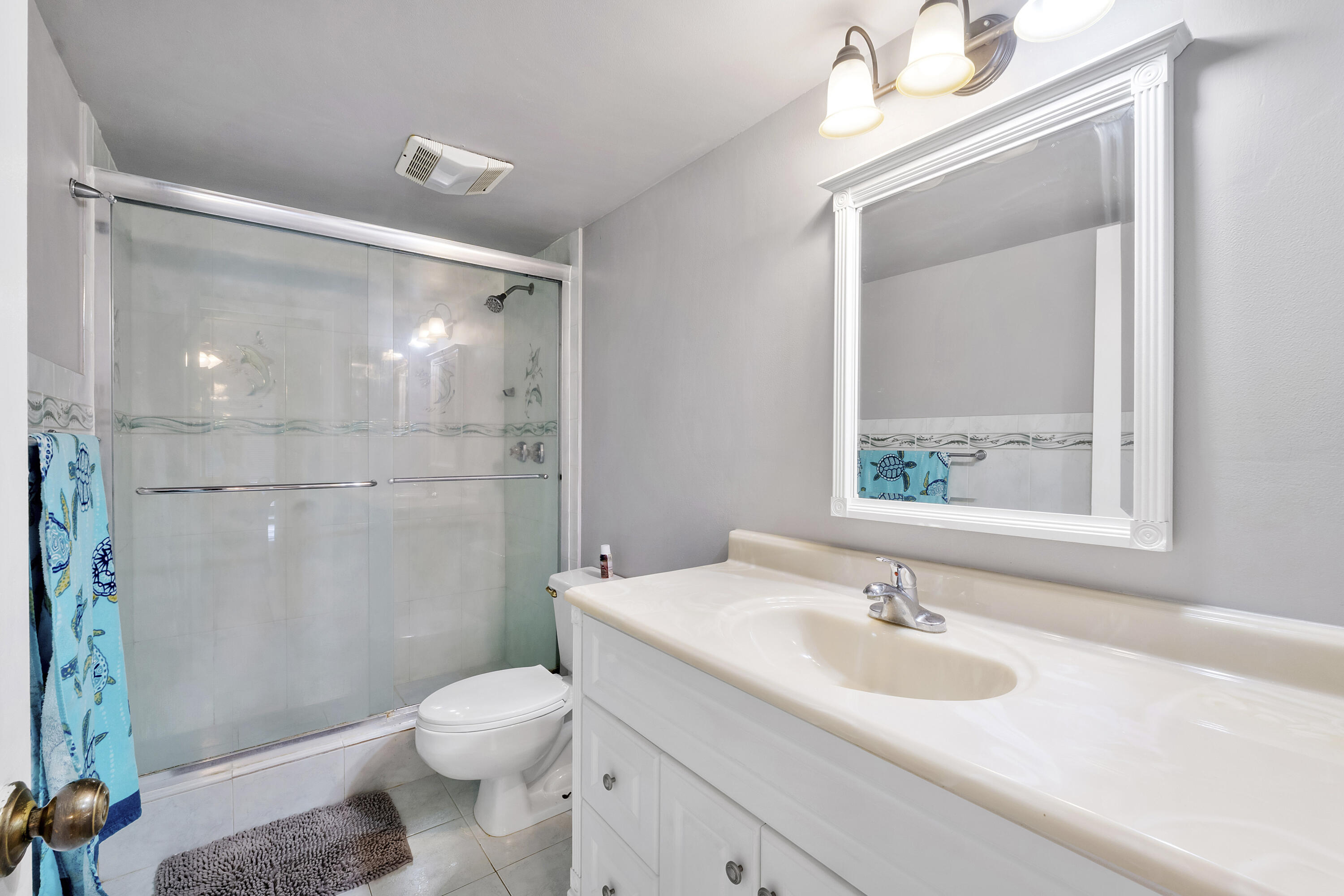 RAMBLEWOOD EAST CONDO - Residential