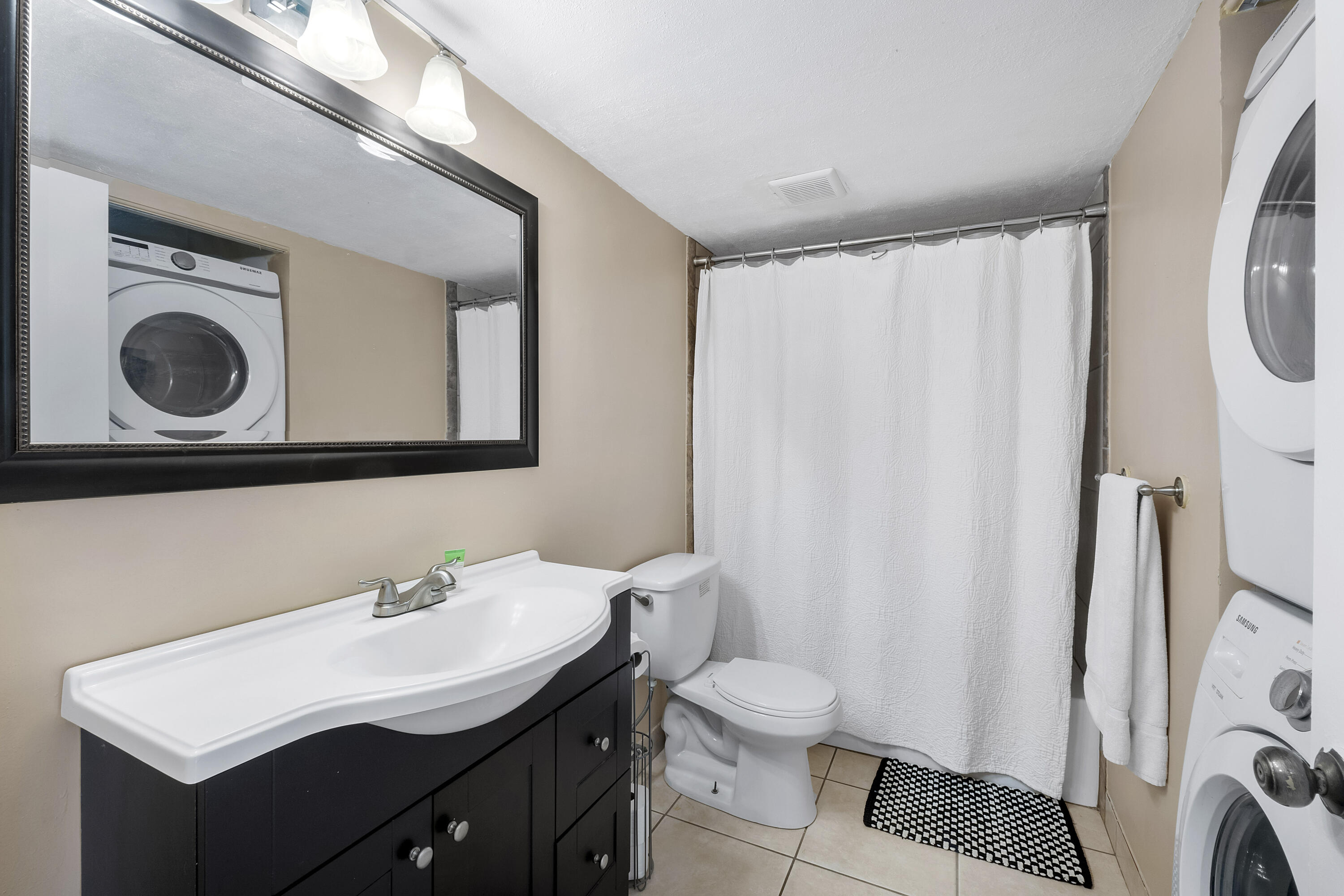 RAMBLEWOOD EAST CONDO - Residential