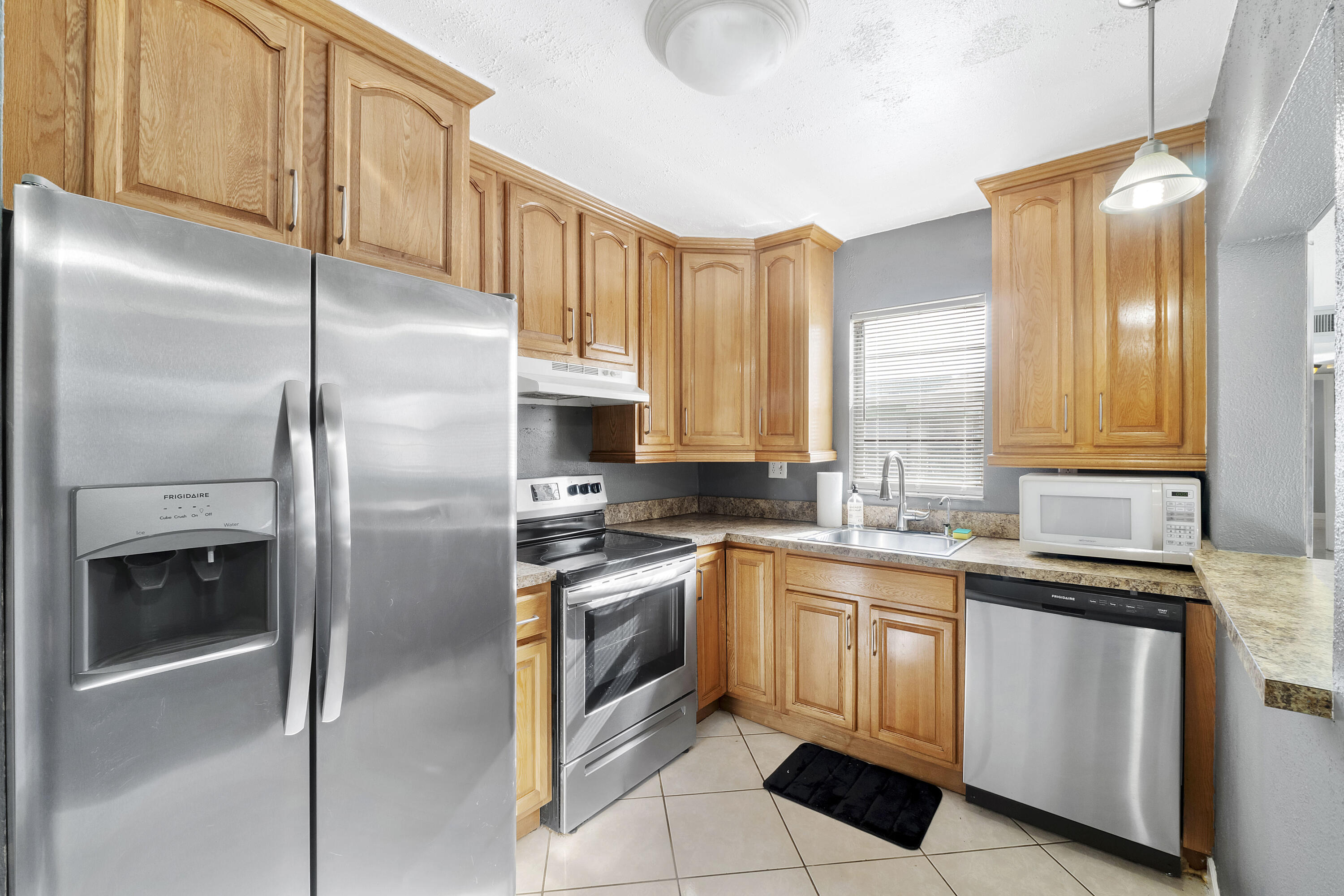 4148 NW 90th Avenue 201