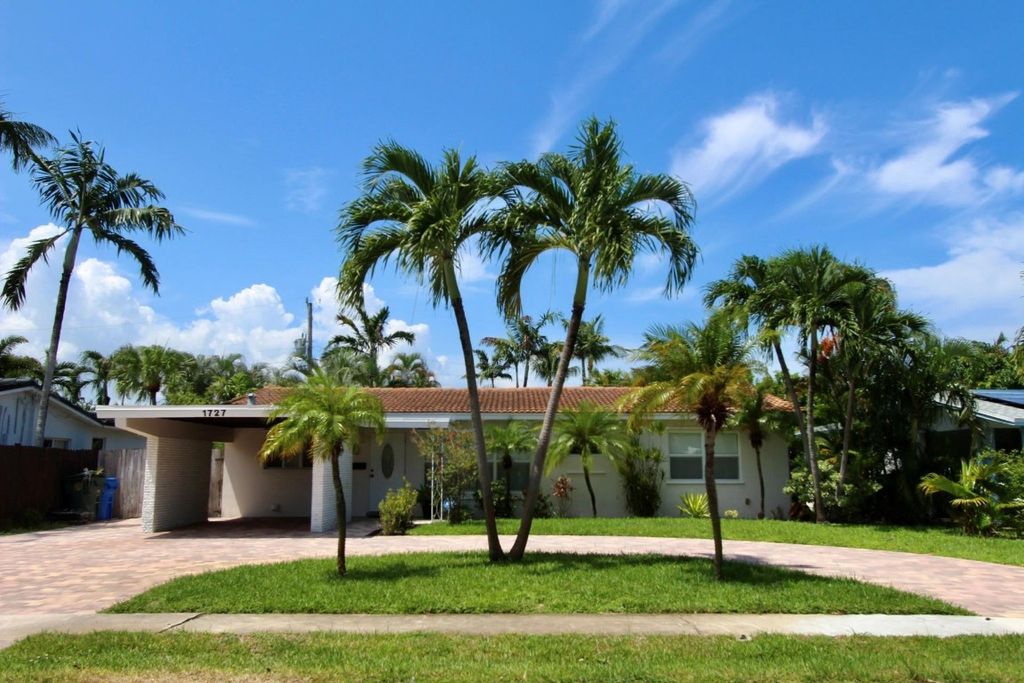 Photo of 1727 NE 40th Street, Oakland Park, FL 33334 (MLS # F10505384)