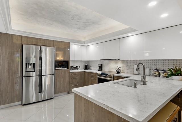 Voyager Condo - Residential