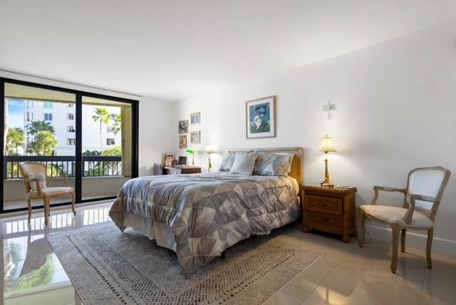 Voyager Condo - Residential