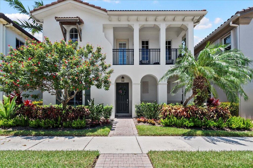 Photo of 13 Stoney Drive, Palm Beach Gardens, FL 33410 (MLS # R11108895)