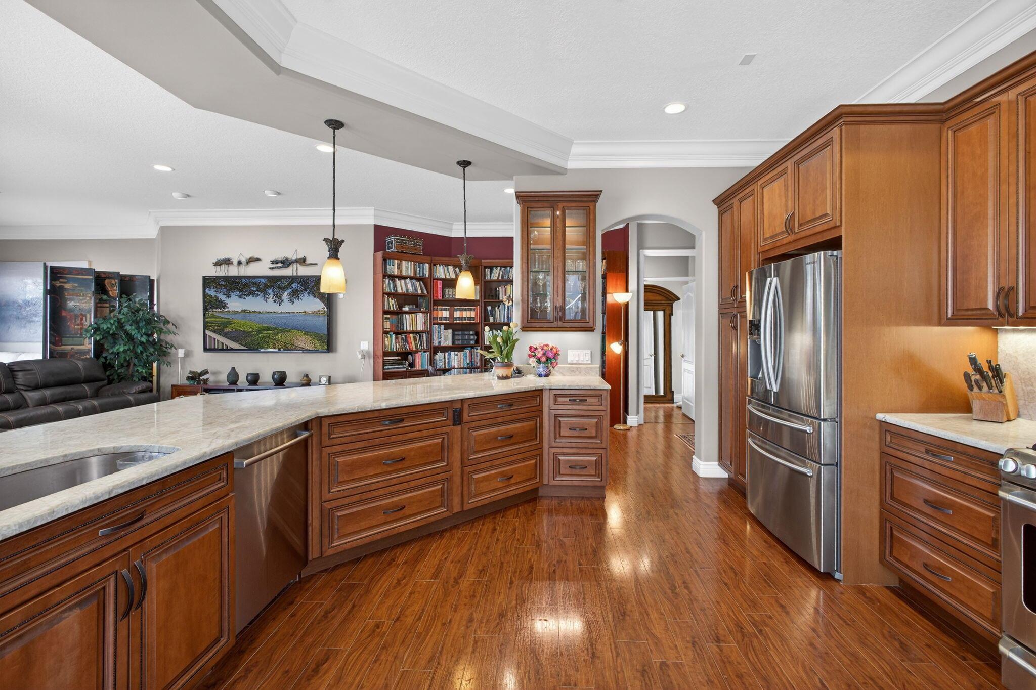 PGA RESORT COMMUNITY OF A - Residential