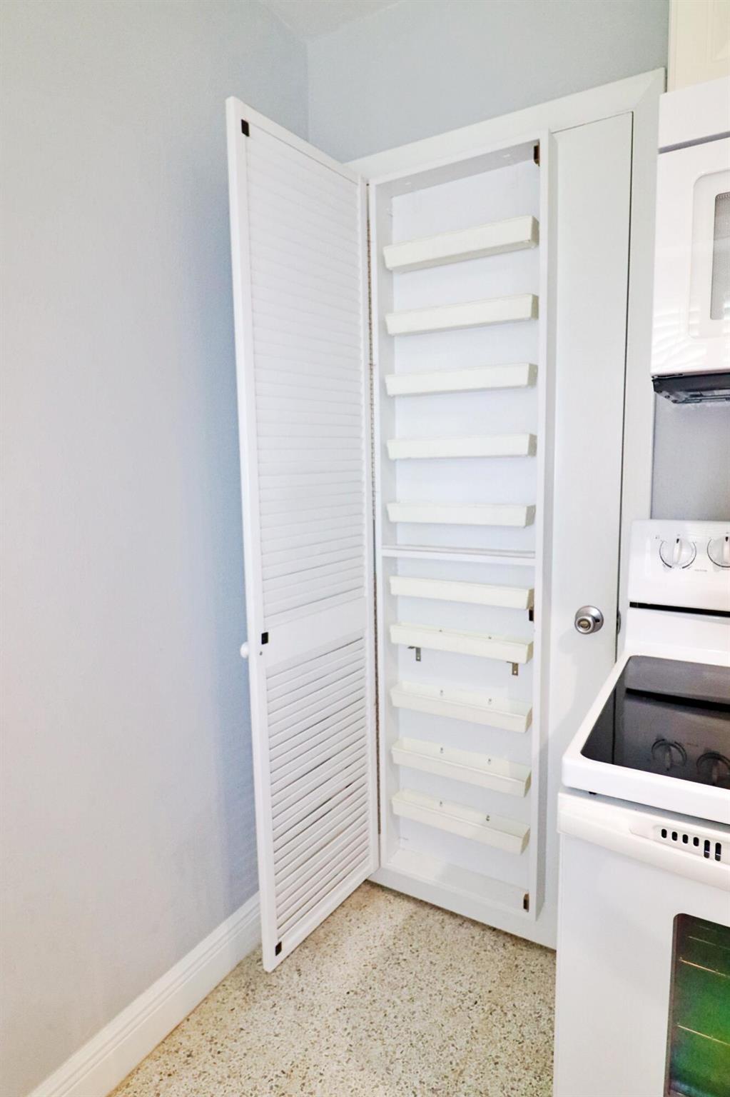 RIVER PARK UNIT 5 - Residential