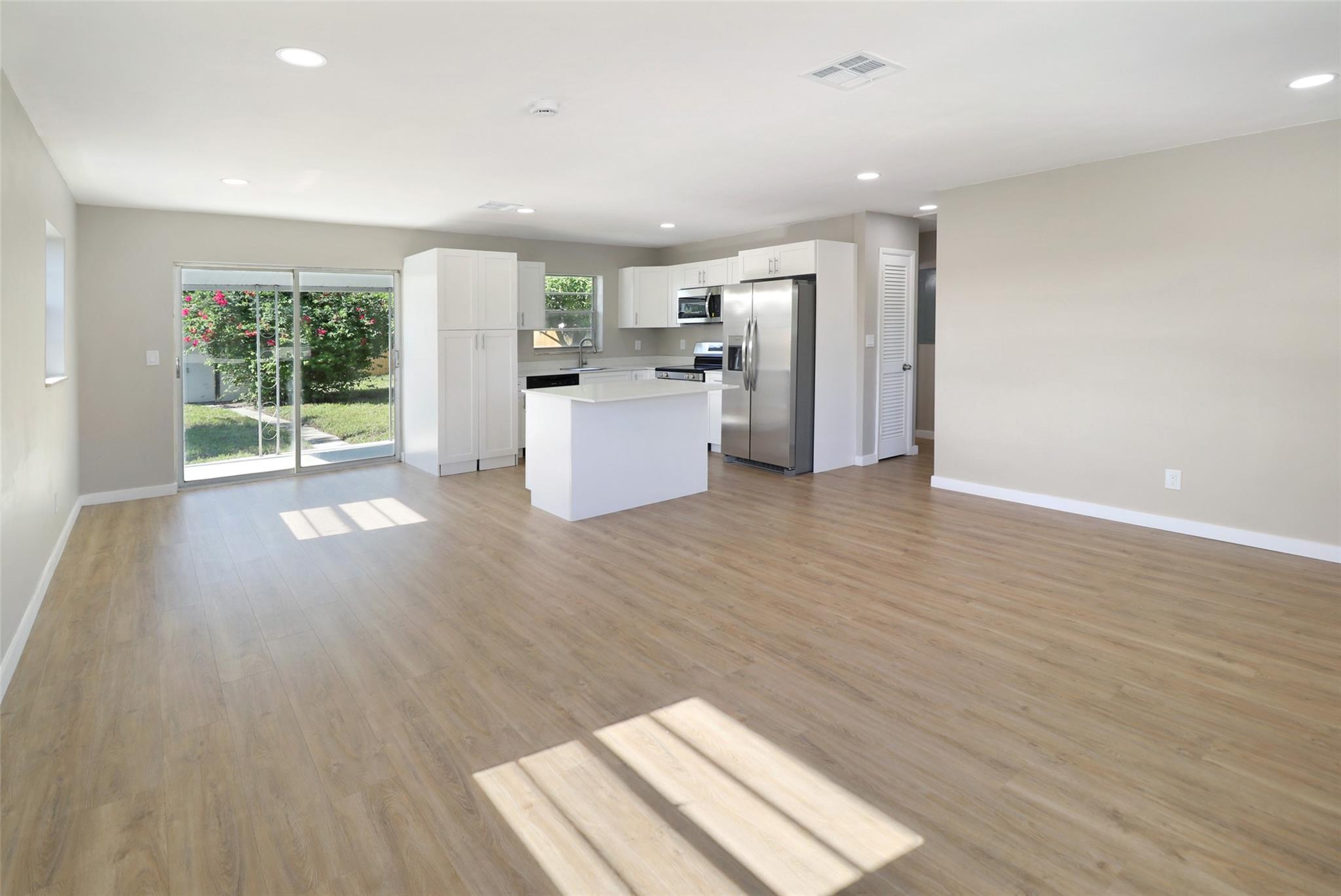 5654 Papaya Rd