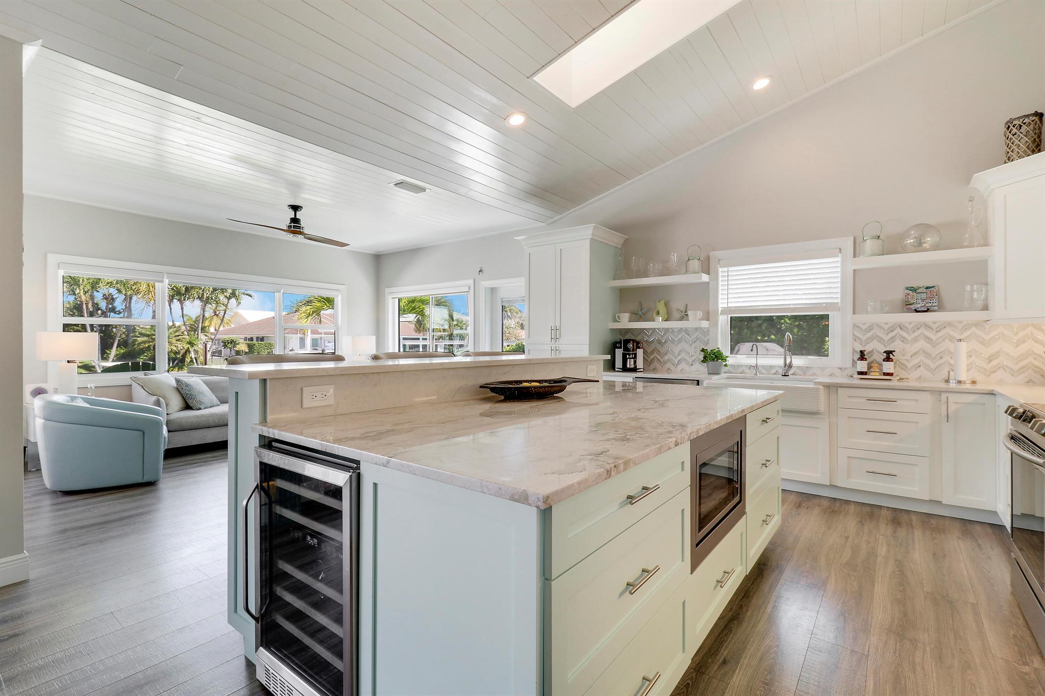 THE SOUNDINGS - Residential